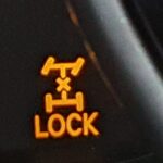 AWD / 4WD Kilit Modu Uyarısı Nedir? Ne Anlama Gelir?